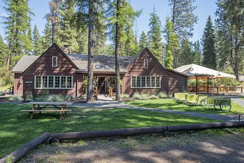 13375 SW Forest Service Cabin 27 Road Camp Sherman OR 97730