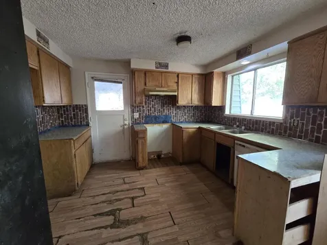 444 NE Cedar Street Madras OR 97741