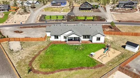 3956 NW 39th Drive Redmond OR 97756