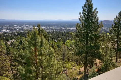 1166 NW Redfield Circle Bend OR 97703