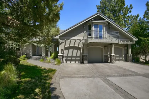 1166 NW Redfield Circle Bend OR 97703