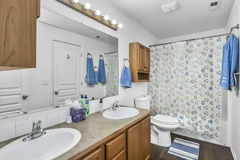 2471 NE 3rd Street Redmond OR 97756