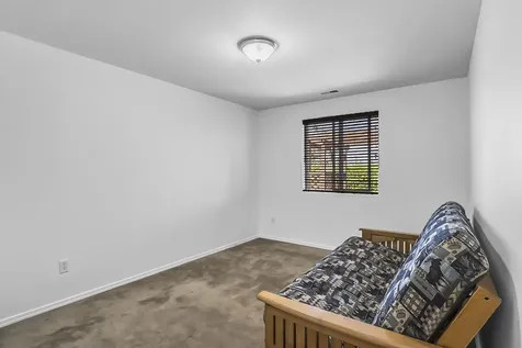 2471 NE 3rd Street Redmond OR 97756
