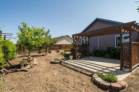 2471 NE 3rd Street Redmond OR 97756
