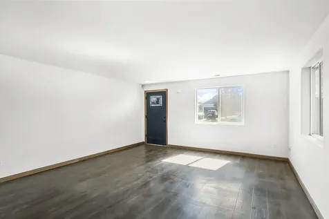 2471 NE 3rd Street Redmond OR 97756