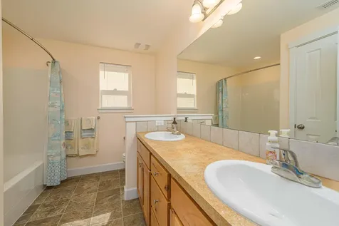 805 NE Redwood Avenue Redmond OR 97756