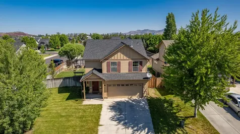 805 NE Redwood Avenue Redmond OR 97756