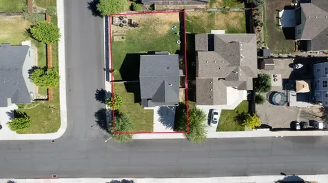 805 NE Redwood Avenue Redmond OR 97756
