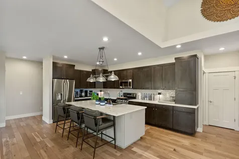 21340 View Lane Bend OR 97701