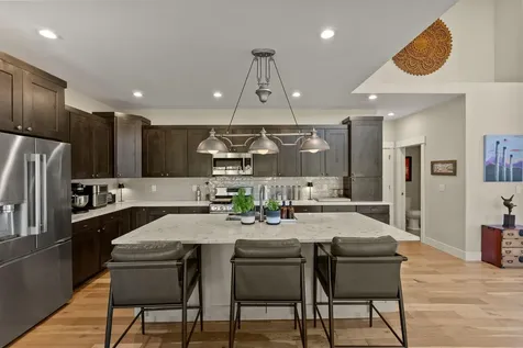 21340 View Lane Bend OR 97701