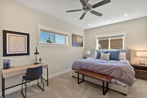 21340 View Lane Bend OR 97701