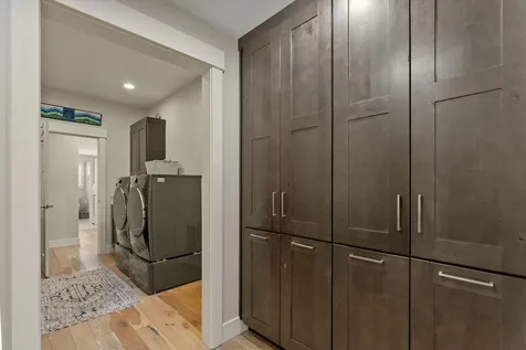 21340 View Lane Bend OR 97701
