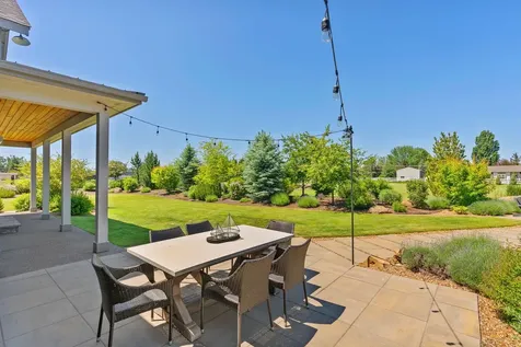 21340 View Lane Bend OR 97701