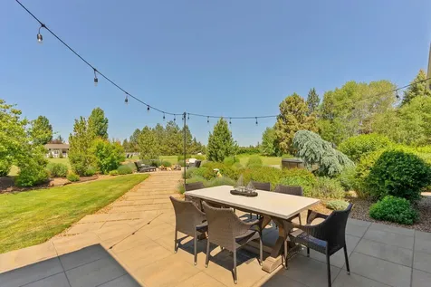 21340 View Lane Bend OR 97701