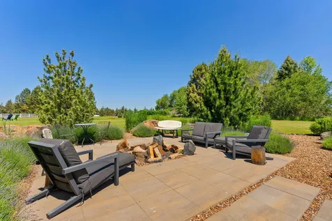 21340 View Lane Bend OR 97701