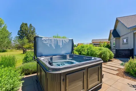 21340 View Lane Bend OR 97701