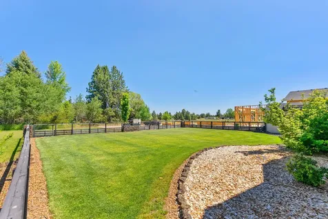 21340 View Lane Bend OR 97701