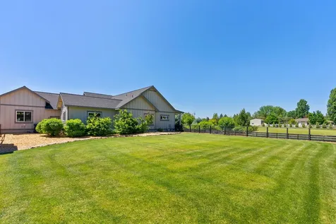 21340 View Lane Bend OR 97701