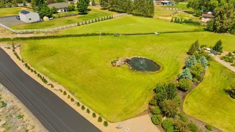 21340 View Lane Bend OR 97701