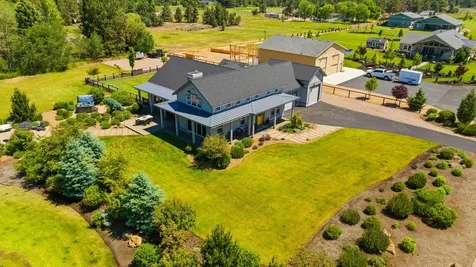 21340 View Lane Bend OR 97701
