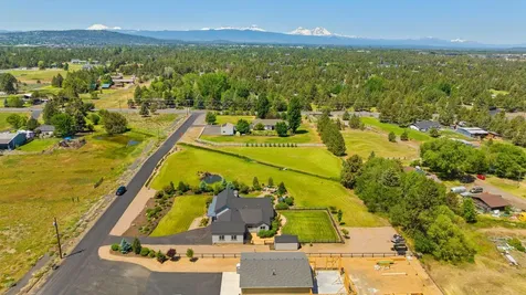 21340 View Lane Bend OR 97701