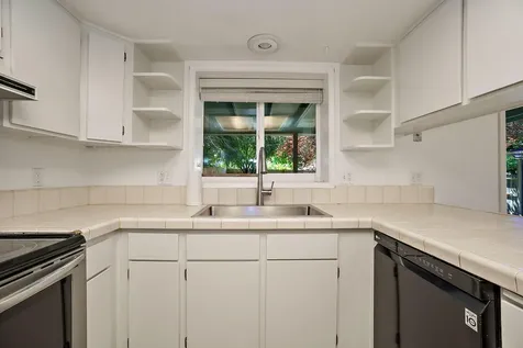 3094 Milhoan Drive Medford OR 97504
