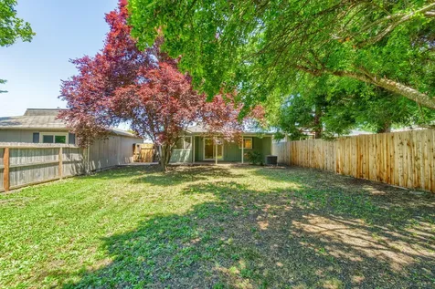 3094 Milhoan Drive Medford OR 97504