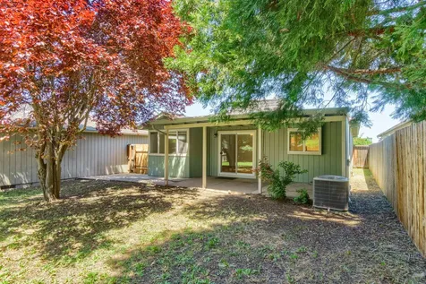 3094 Milhoan Drive Medford OR 97504