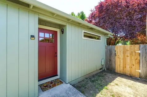 3094 Milhoan Drive Medford OR 97504