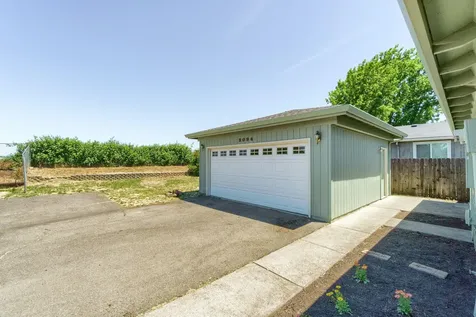 3094 Milhoan Drive Medford OR 97504