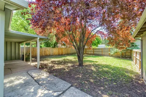 3094 Milhoan Drive Medford OR 97504