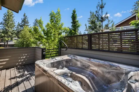2264 NW Lemhi Pass Drive Bend OR 97703