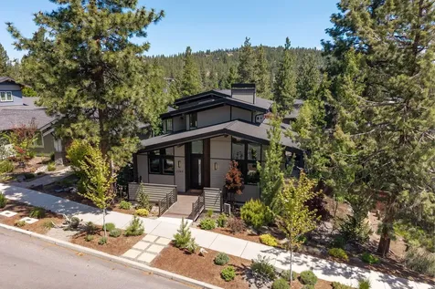 2264 NW Lemhi Pass Drive Bend OR 97703