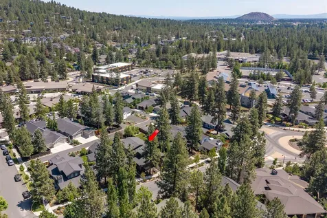 2264 NW Lemhi Pass Drive Bend OR 97703