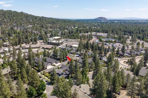 2264 NW Lemhi Pass Drive Bend OR 97703