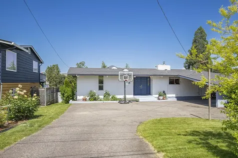 2525 Argonne Avenue Medford OR 97504