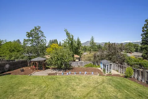 2525 Argonne Avenue Medford OR 97504
