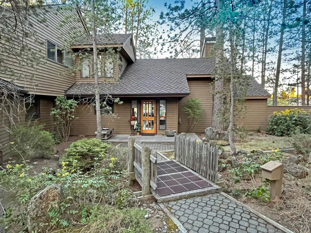 60055 River Bluff Trail Bend OR 97702