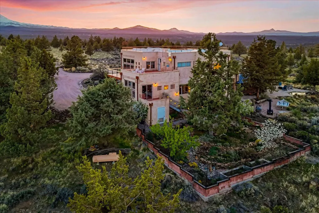 65580 Sisemore Road Bend OR 97703