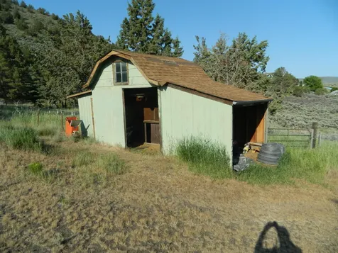 9542 Hill Road Klamath Falls OR 97603