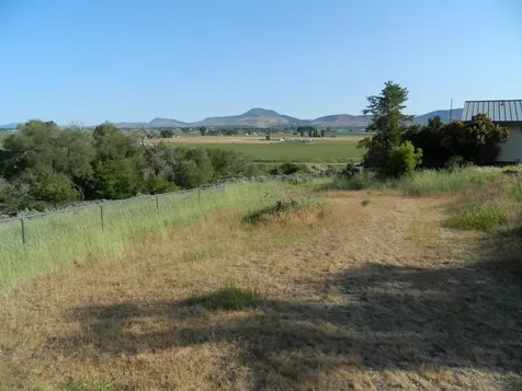 9542 Hill Road Klamath Falls OR 97603