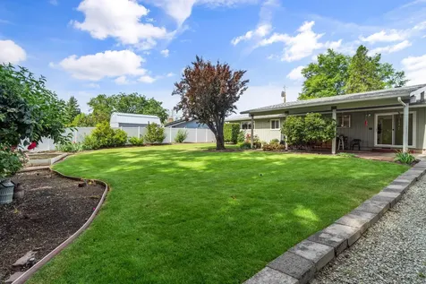 2462 Edgemont Drive Medford OR 97504
