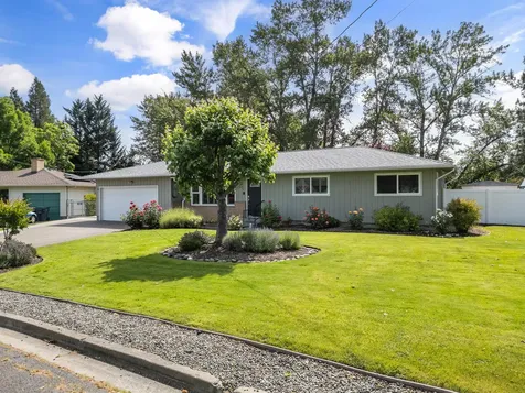 2462 Edgemont Drive Medford OR 97504