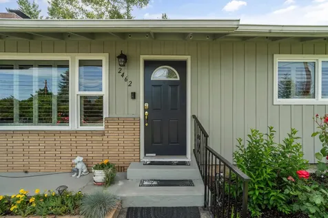 2462 Edgemont Drive Medford OR 97504