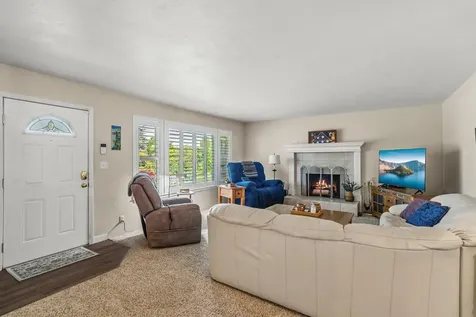 2462 Edgemont Drive Medford OR 97504