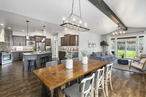 4176 SW Umatilla Avenue Redmond OR 97756