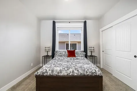 4176 SW Umatilla Avenue Redmond OR 97756