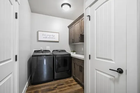 4176 SW Umatilla Avenue Redmond OR 97756