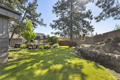 1063 SW Crosscut Court Bend OR 97702
