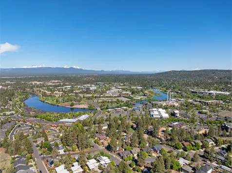 1063 SW Crosscut Court Bend OR 97702